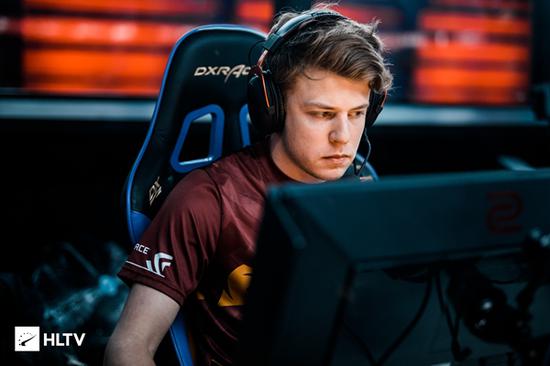 BLAST春决：实力碾压 FaZe 2-0 Astralis