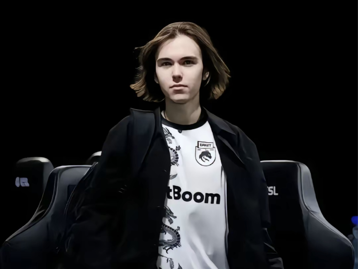 戏剧性的 r3salt - clax 交换在9 Pandas的RMR资格赛活动前几分钟敲定