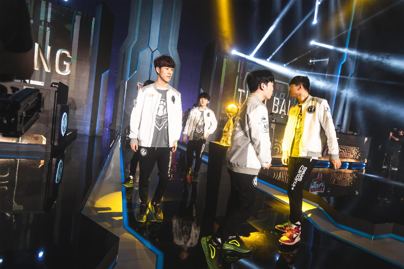 YEKINDAR迎来25岁生日！